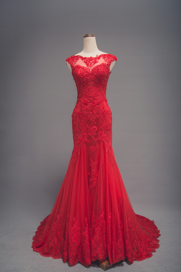 لباس قرمز برای شب چله