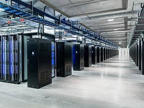 هاست و دامین ، دیتاسنتر